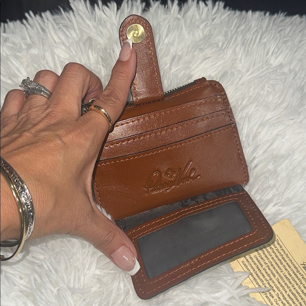 PATRICIA NASH The Cassis ID Case STYLE #P567603X Zippered 9 credit card slots. - Picture 3 of 9